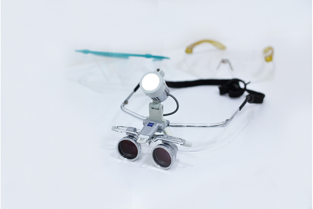 拡大鏡(治療用ルーペ)